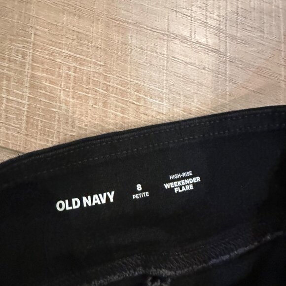 OLD NAVY WOMENS BLACK HIGH RISE WEEKENDER FLARE PANTS NEW 8 PETITE - Picture 7 of 10